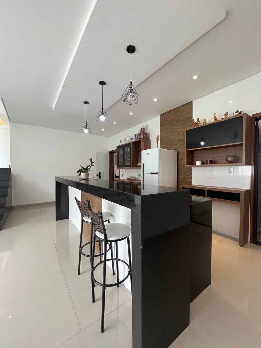 Casa em 2 pavimentos em região nobre de Araxa !!!  - 6